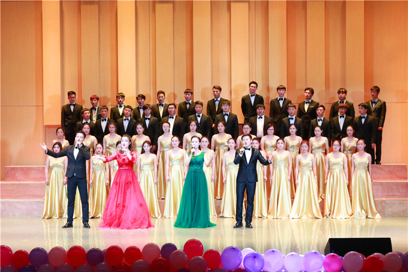 2017092714113583.jpg “年少芳华 心路启航”迎新生文艺晚会精彩上演