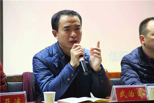 2016121410500310.jpg 公司召开员工干部与员工党员大会