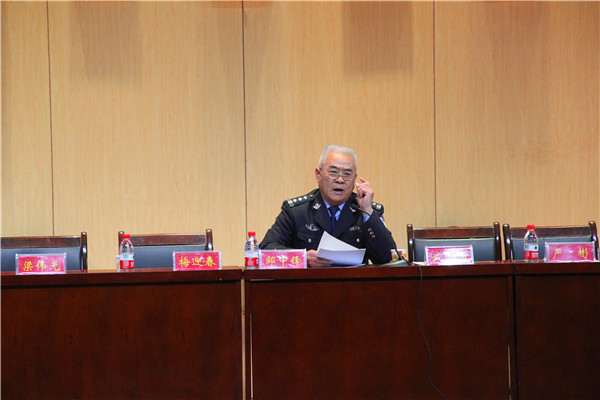 2016112410380625.jpg 公司召开员工安全教育知识讲座