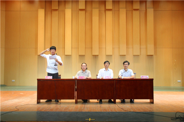 2016062017530311.jpg 公司成功召开2016考研表彰及学年期末考试动员大会